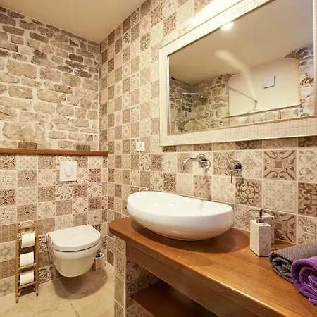 Capo - Old Town - Parking Apartman