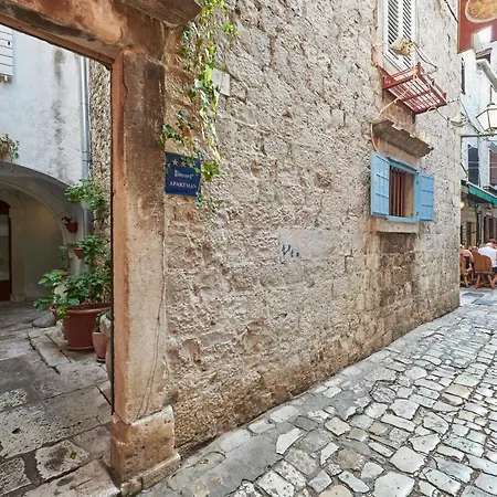 Capo - Old Town - Parking Apartamento *