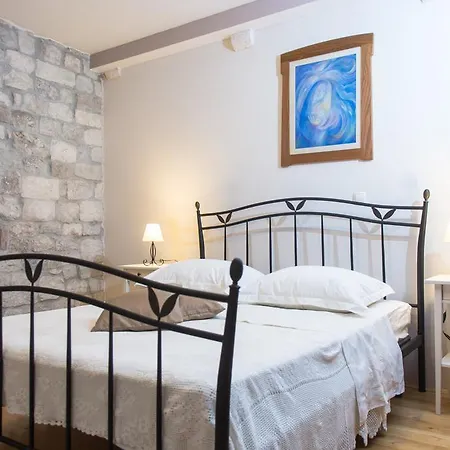 Capo - Old Town - Parking