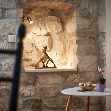 Capo - Old Town - Parking Apartment