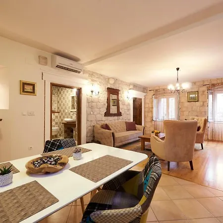 Capo - Old Town - Parking Appartement