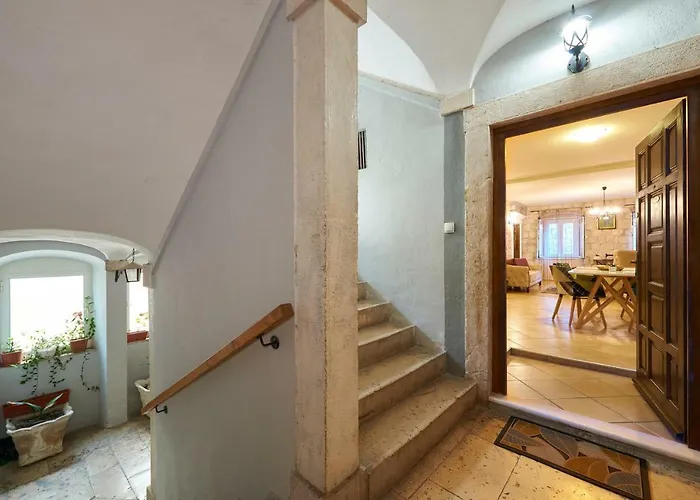 Capo - Old Town - Parking *