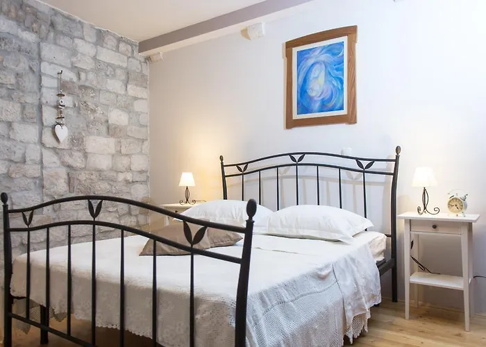 Capo - Old Town - Parking