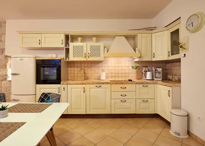 Capo - Old Town - Parking *